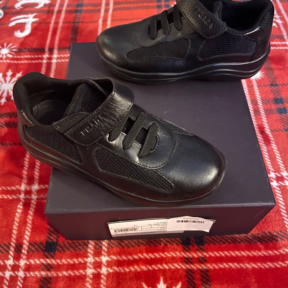 Sneakers